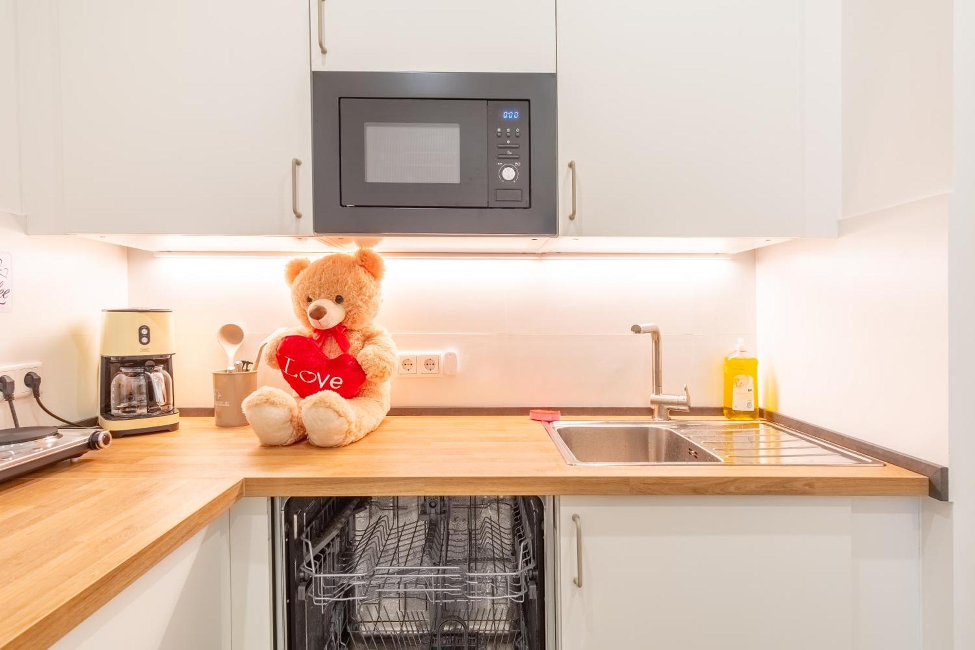 65 Zoll 4K Tv, Disney Plus, Soundbar, Kostenloser Kaffee, 5 Raeume 라이프치히 외부 사진