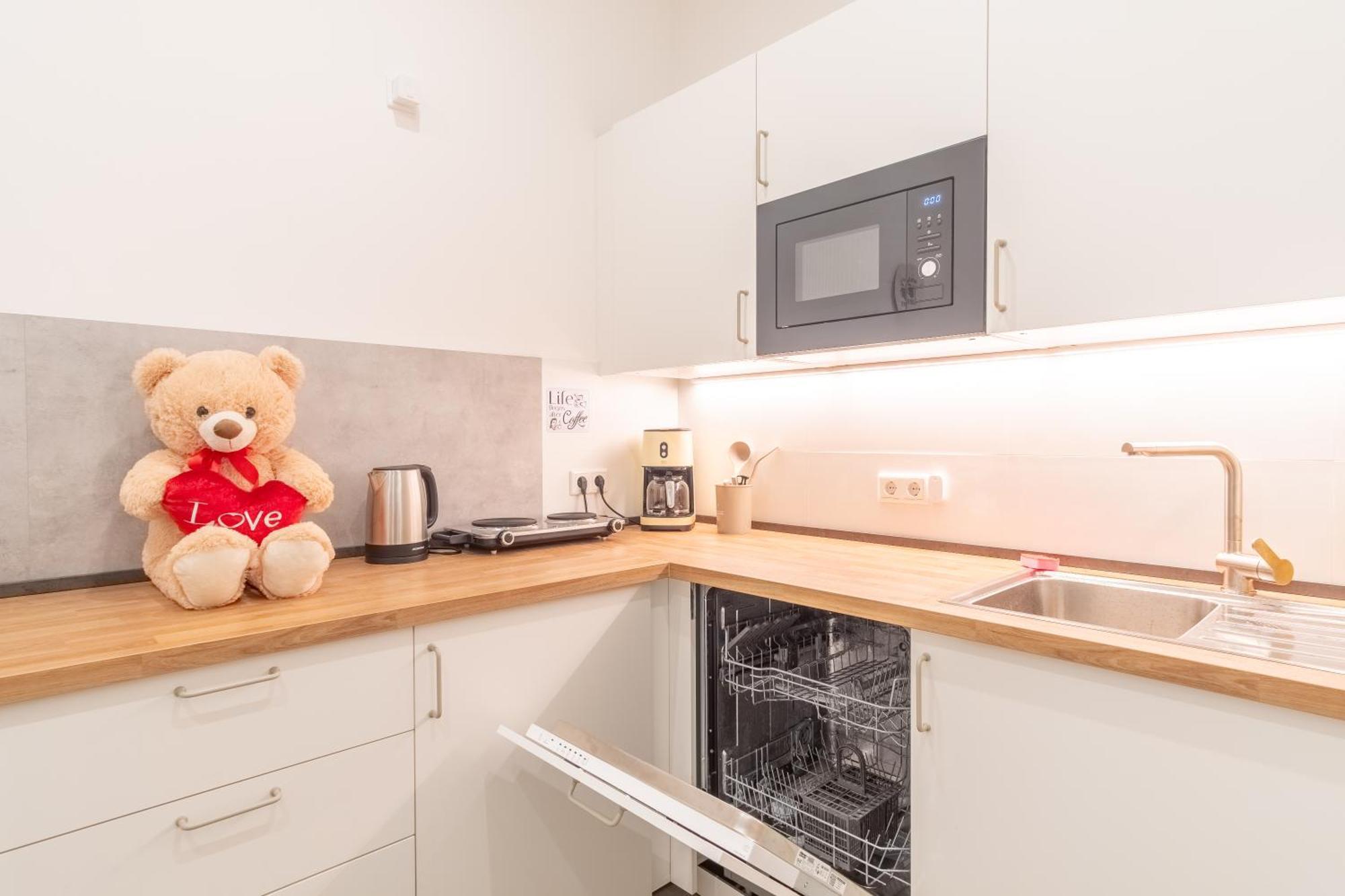 65 Zoll 4K Tv, Disney Plus, Soundbar, Kostenloser Kaffee, 5 Raeume 라이프치히 외부 사진